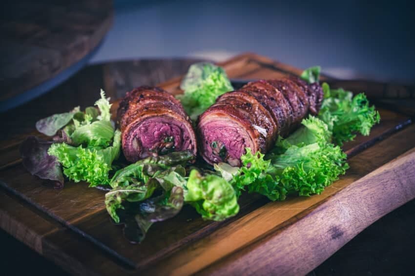 Surf & Turf & Oink Bavette-Rollade