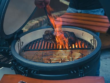 Using a kamado BBQ for beginners: how to get good fast