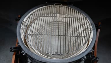 Airflow in a kamado explained: steering the fire without the stress