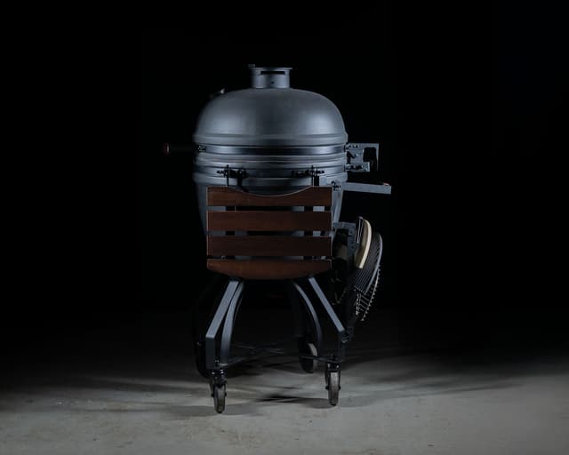 Grill Bill Pro III – XL Kamado BBQ 23.5"