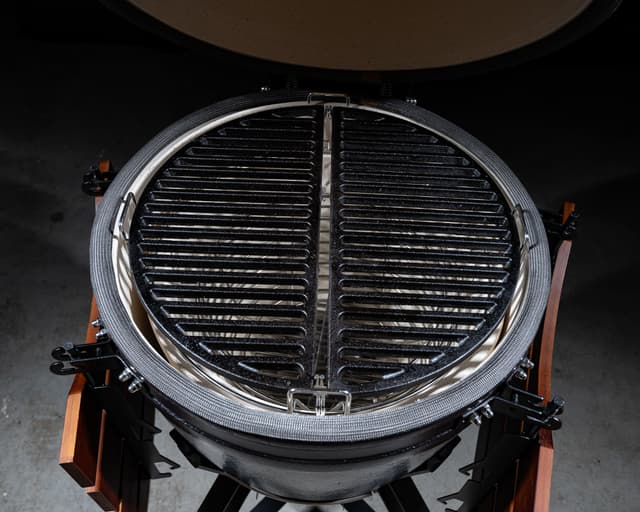 Grill Bill Pro III – XL Kamado BBQ 23.5"