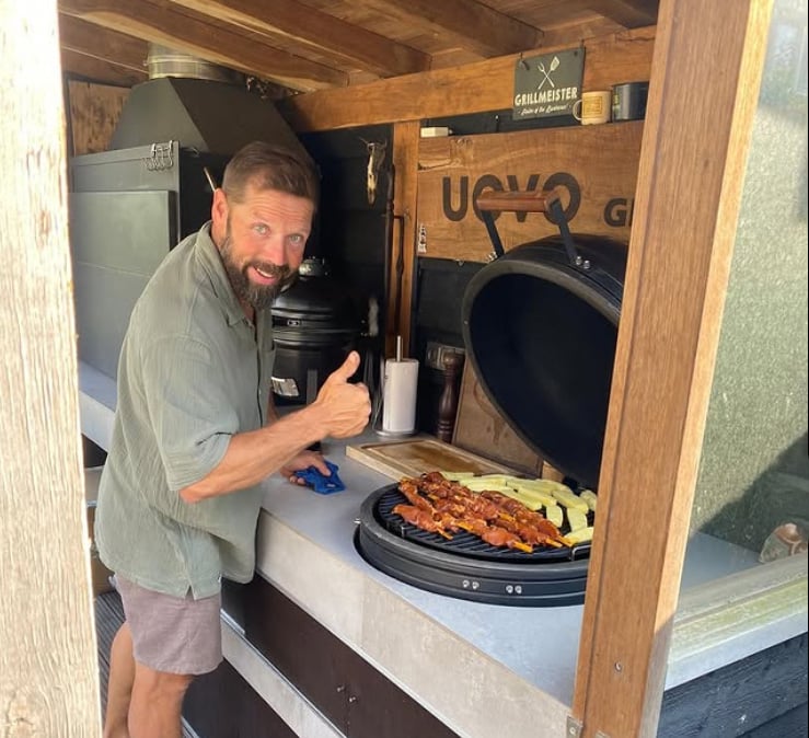 Lesley Luijer Grill Bill x